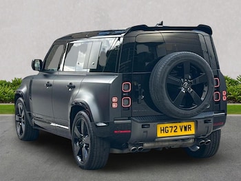 Used Land Rover Defender 2022 for sale - 76682562: Photo