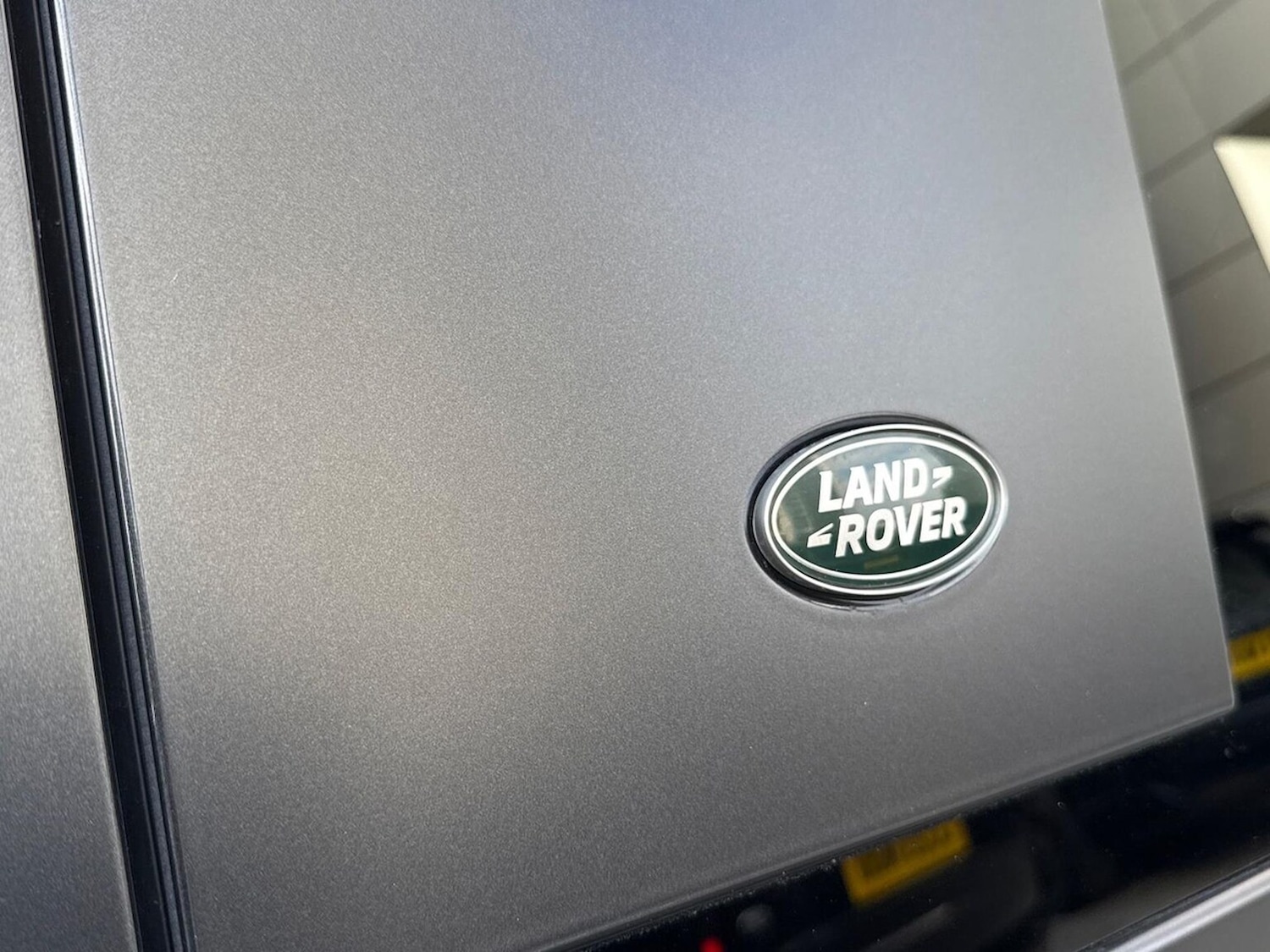 Used Land Rover Defender 2022 for sale - 76682562: Photo 32