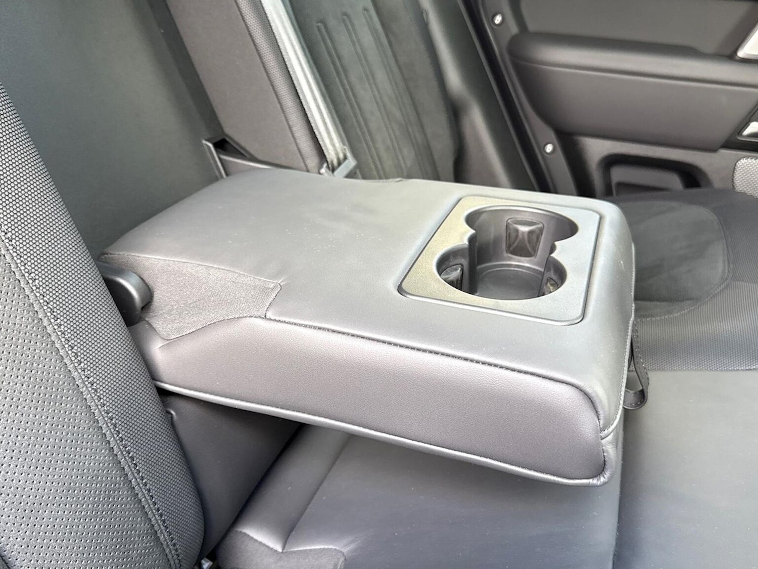 Used Land Rover Defender 2022 for sale - 76682562: Photo 41