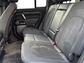 Used Land Rover Defender 2022 for sale - 76682562: Photo