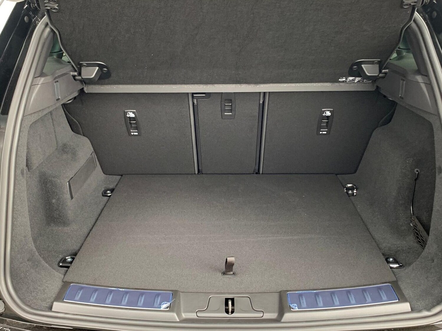 Used Land Rover Range Rover Evoque 2025 for sale - 77489441: Photo 10