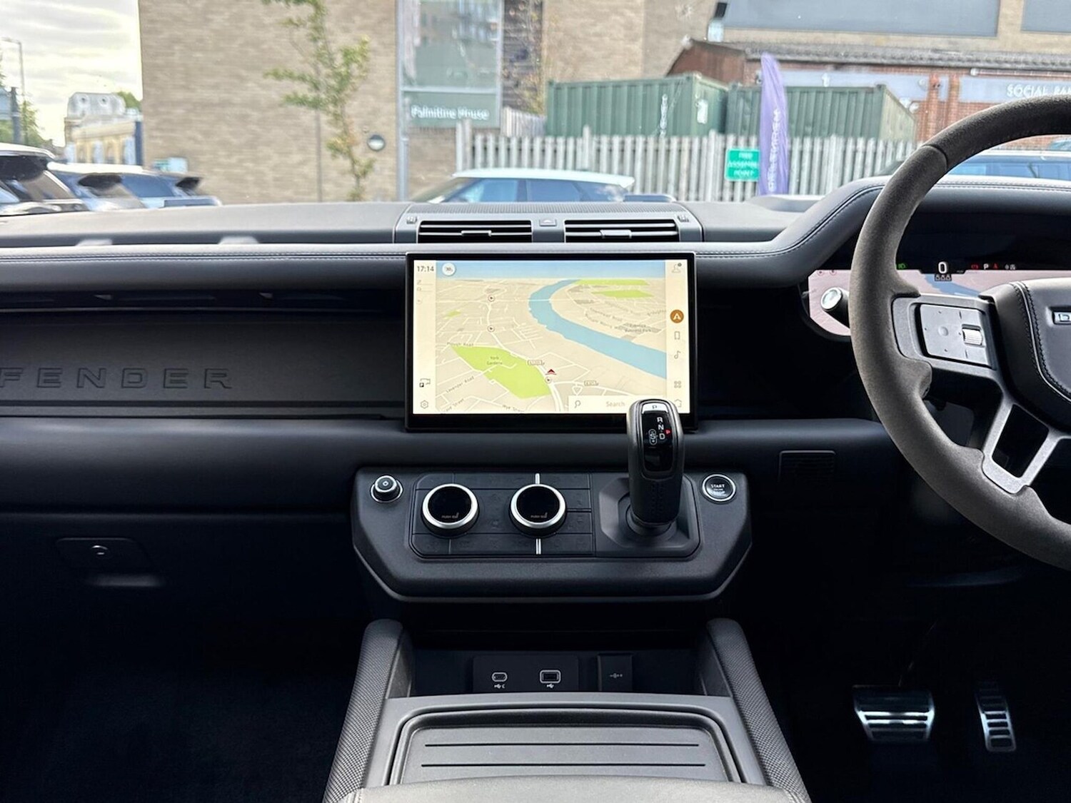 Used Land Rover Defender 2022 for sale - 77488167: Photo 14