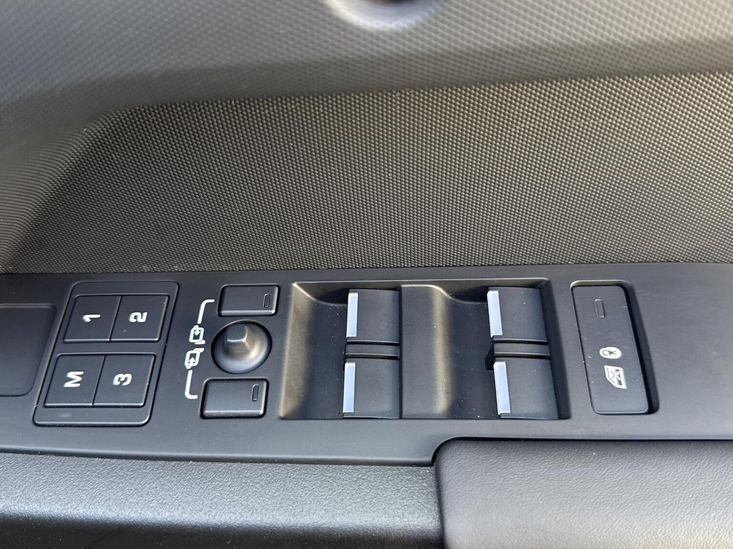 Used Land Rover Defender 2022 for sale - 77488167: Photo 39