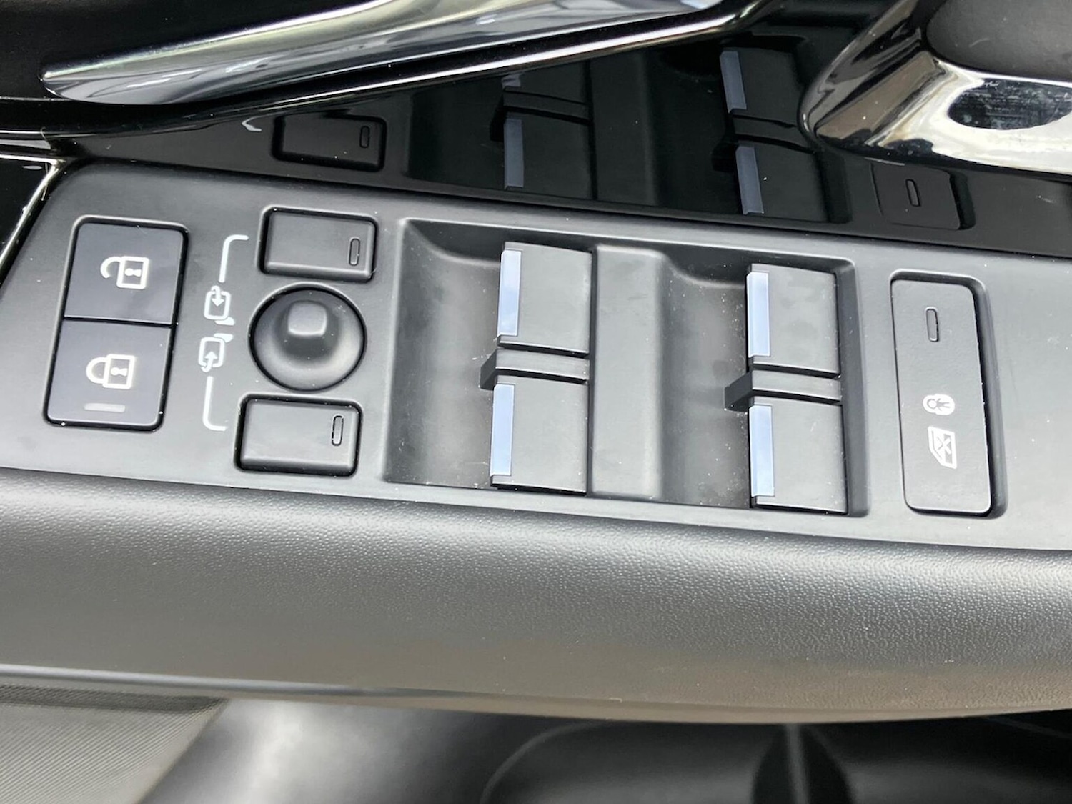 Used Land Rover Range Rover Evoque 2023 for sale - 76885043: Photo 25