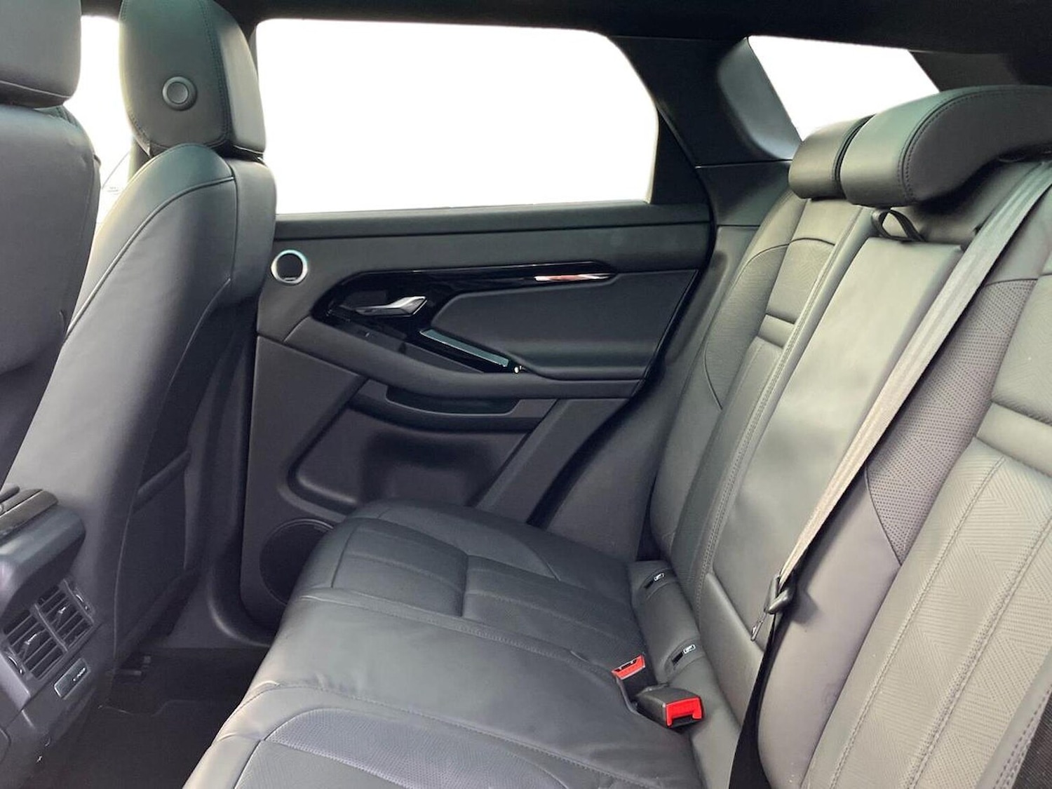 Used Land Rover Range Rover Evoque 2023 for sale - 76885043: Photo 4