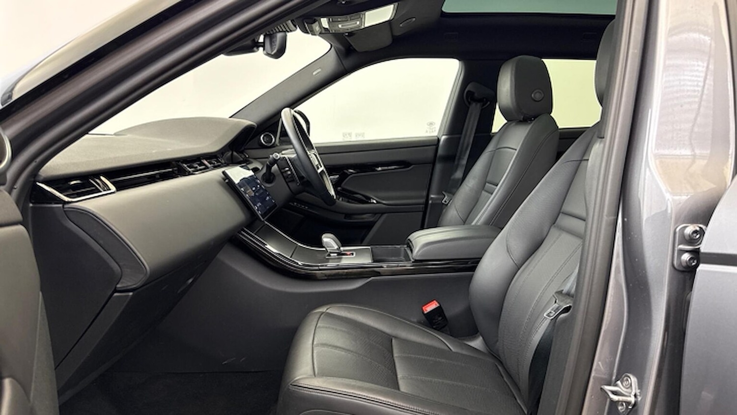 Used Land Rover Range Rover Evoque 2023 for sale - 76181395: Photo 3