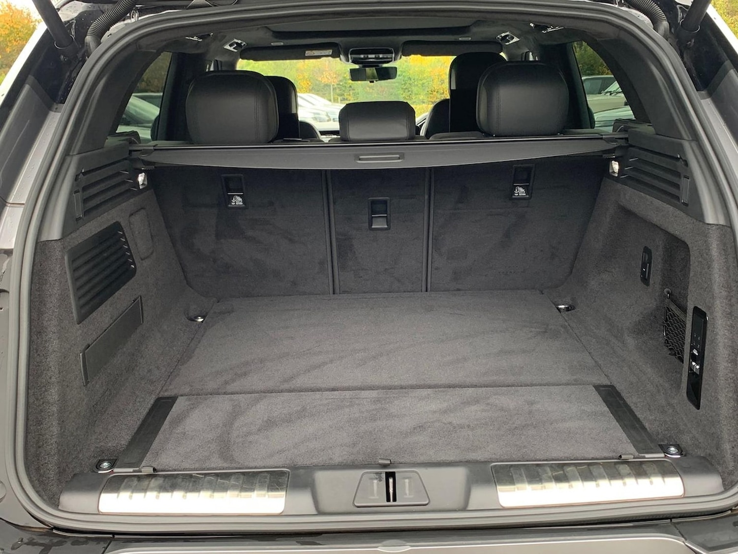 Used Land Rover Range Rover Sport 2024 for sale - 76525814: Photo 10