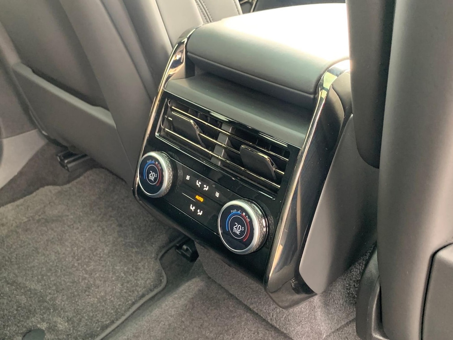 Used Land Rover Range Rover Sport 2024 for sale - 76525814: Photo 18