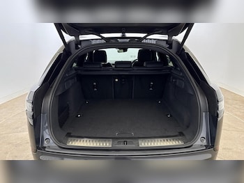 Used Land Rover Range Rover Velar 2025 for sale - 75956367: Photo