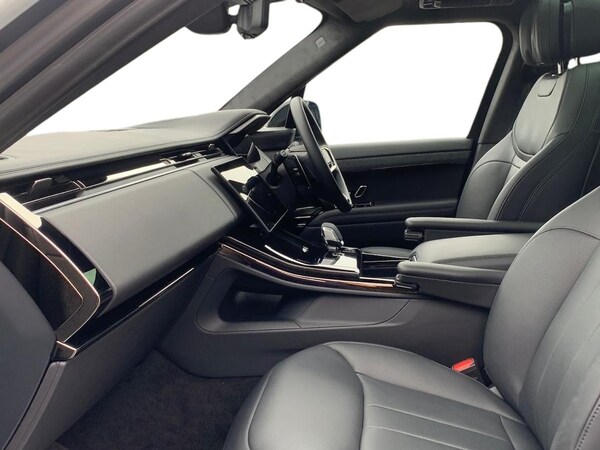 Used Land Rover Range Rover Sport 2025 for sale - 76142987: Photo 3