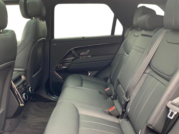Used Land Rover Range Rover Sport 2025 for sale - 76142987: Photo 4