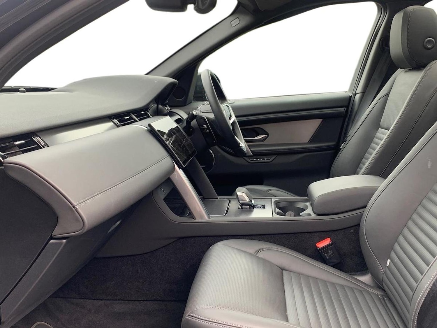 Used Land Rover Discovery Sport 2025 for sale - 76532428: Photo 3