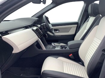 Used Land Rover Discovery Sport 2025 for sale - 77489396: Photo