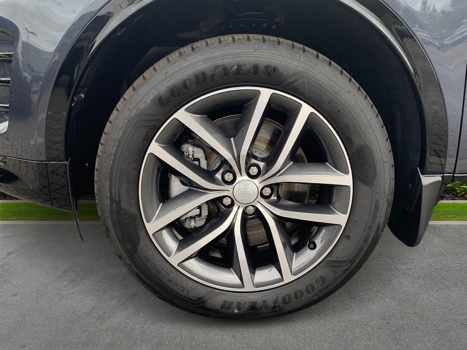 Used Land Rover Discovery Sport 2025 for sale - 77489396: Photo 8