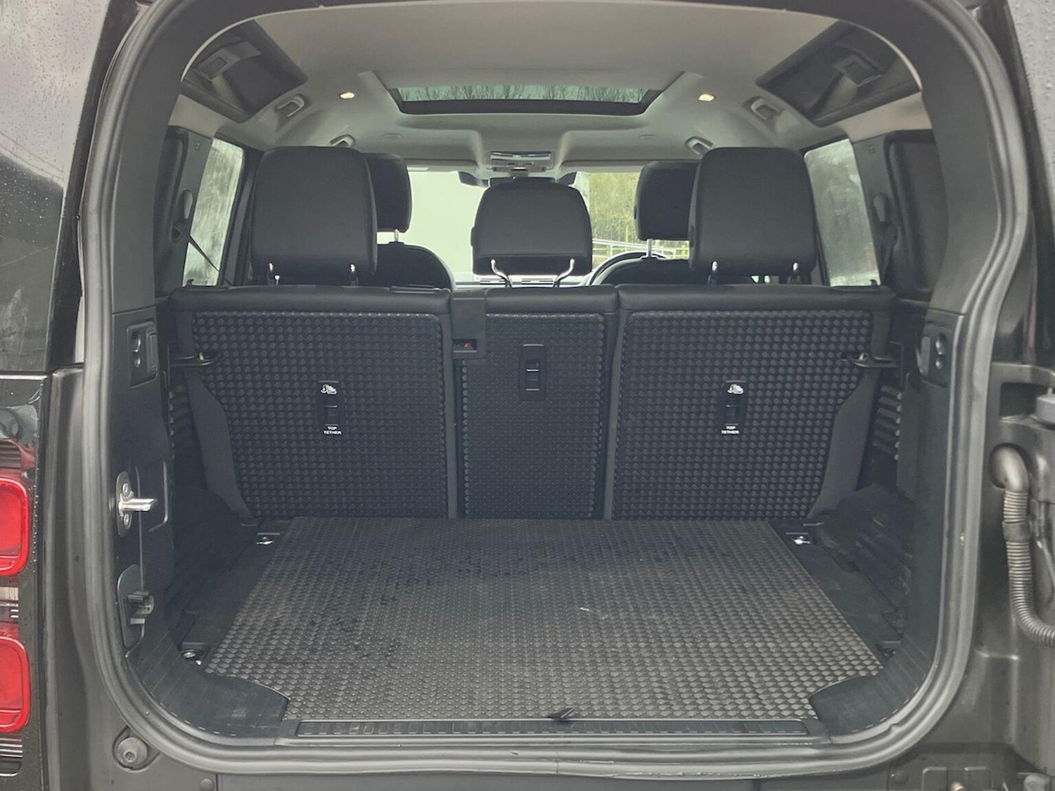 Used Land Rover Defender 2023 for sale - 77789586: Photo 10