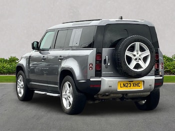 Used Land Rover Defender 2023 for sale - 77789586: Photo
