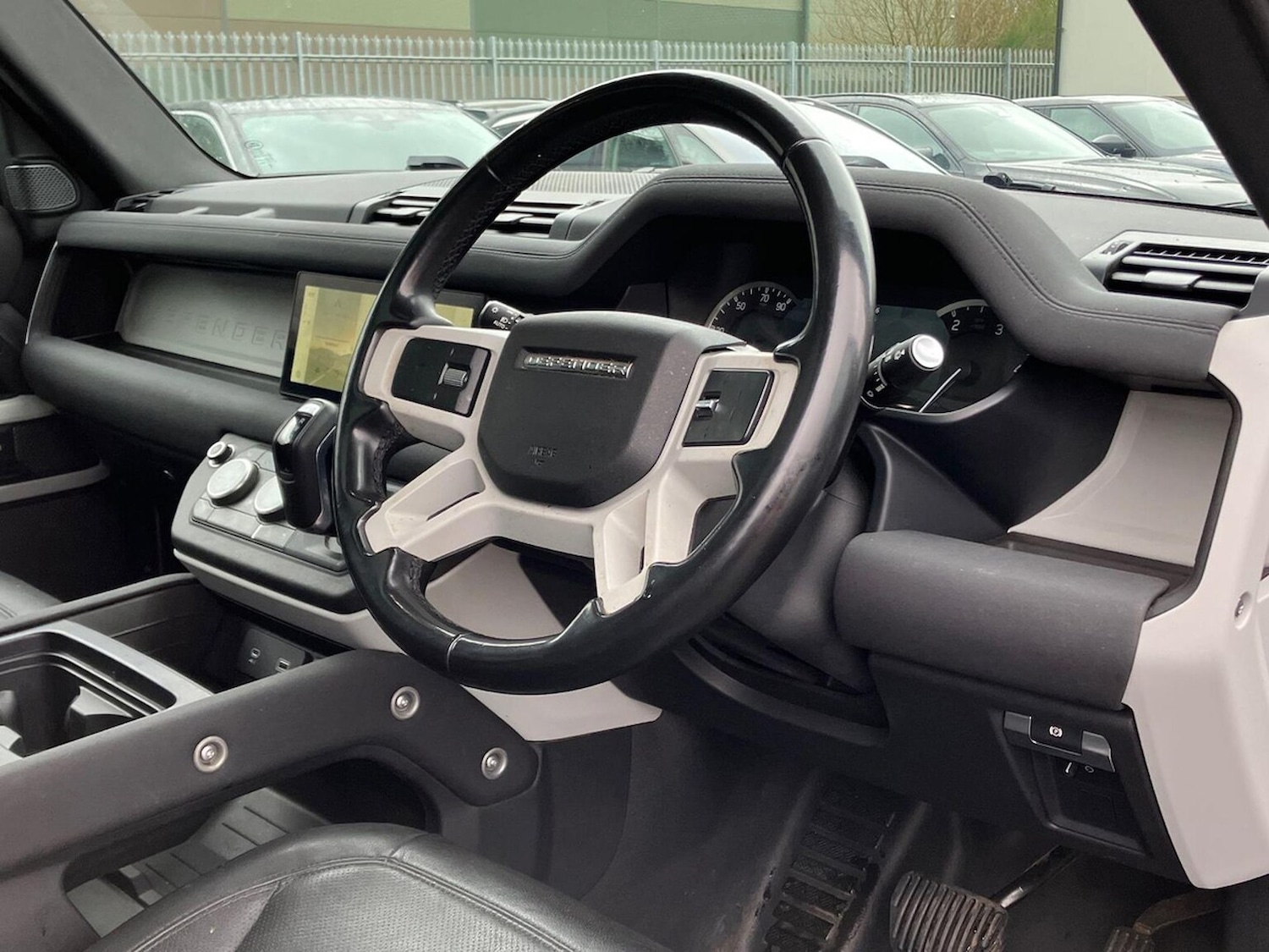 Used Land Rover Defender 2023 for sale - 77789586: Photo 32