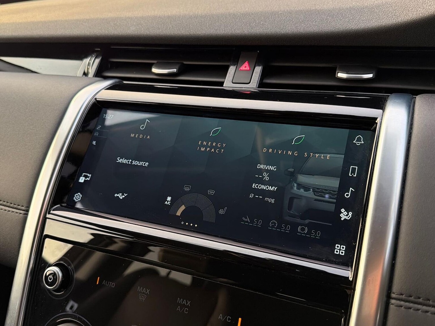 Used Land Rover Discovery Sport 2022 for sale - 76807556: Photo 11