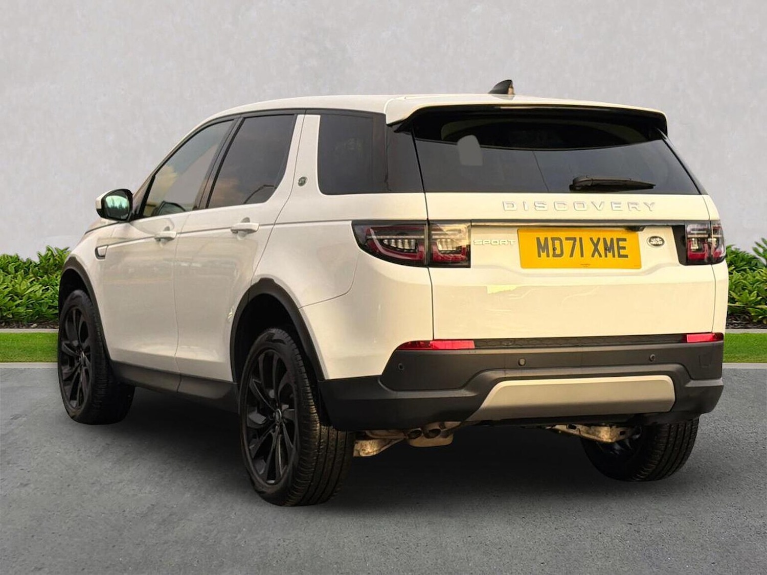 Used Land Rover Discovery Sport 2022 for sale - 76807556: Photo 2