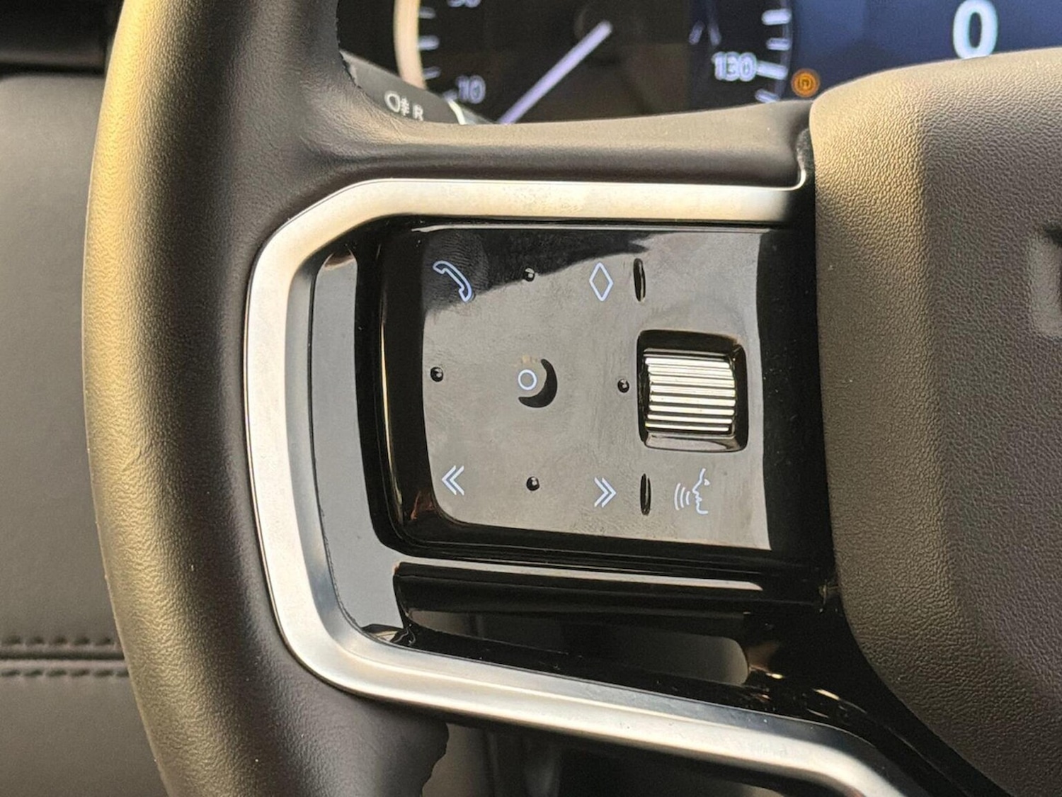 Used Land Rover Discovery Sport 2022 for sale - 76807556: Photo 27