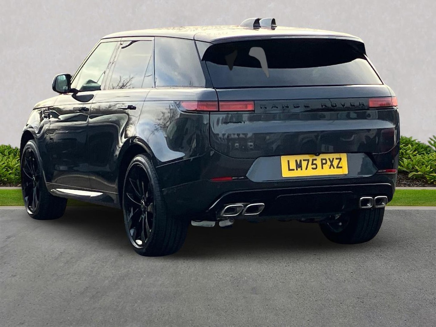 Used Land Rover Range Rover Sport 2025 for sale - 76650263: Photo 2