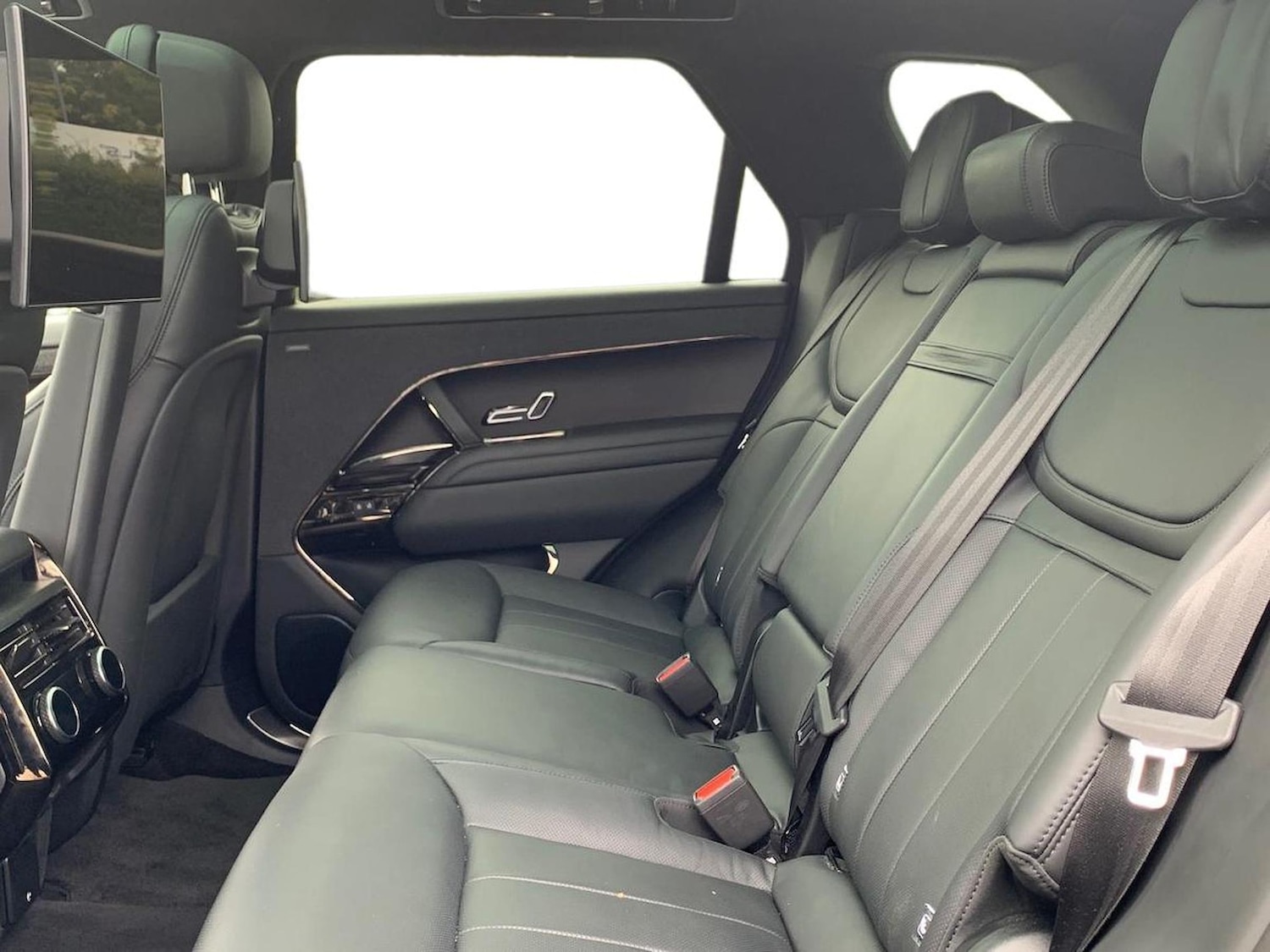 Used Land Rover Range Rover Sport 2023 for sale - 76340563: Photo 4