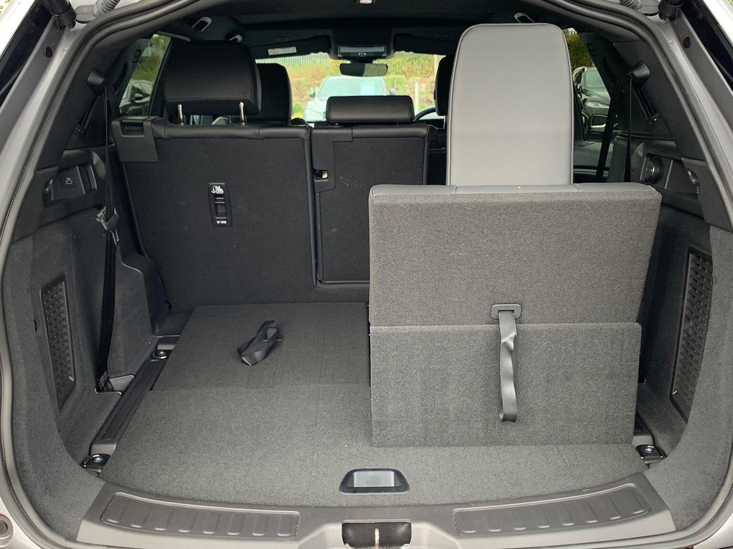 Used Land Rover Discovery Sport 2025 for sale - 76352461: Photo 31