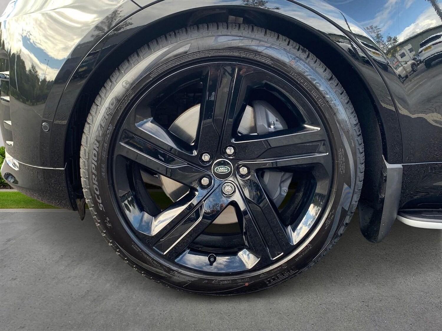 Used Land Rover Discovery 2025 for sale - 77489381: Photo 8