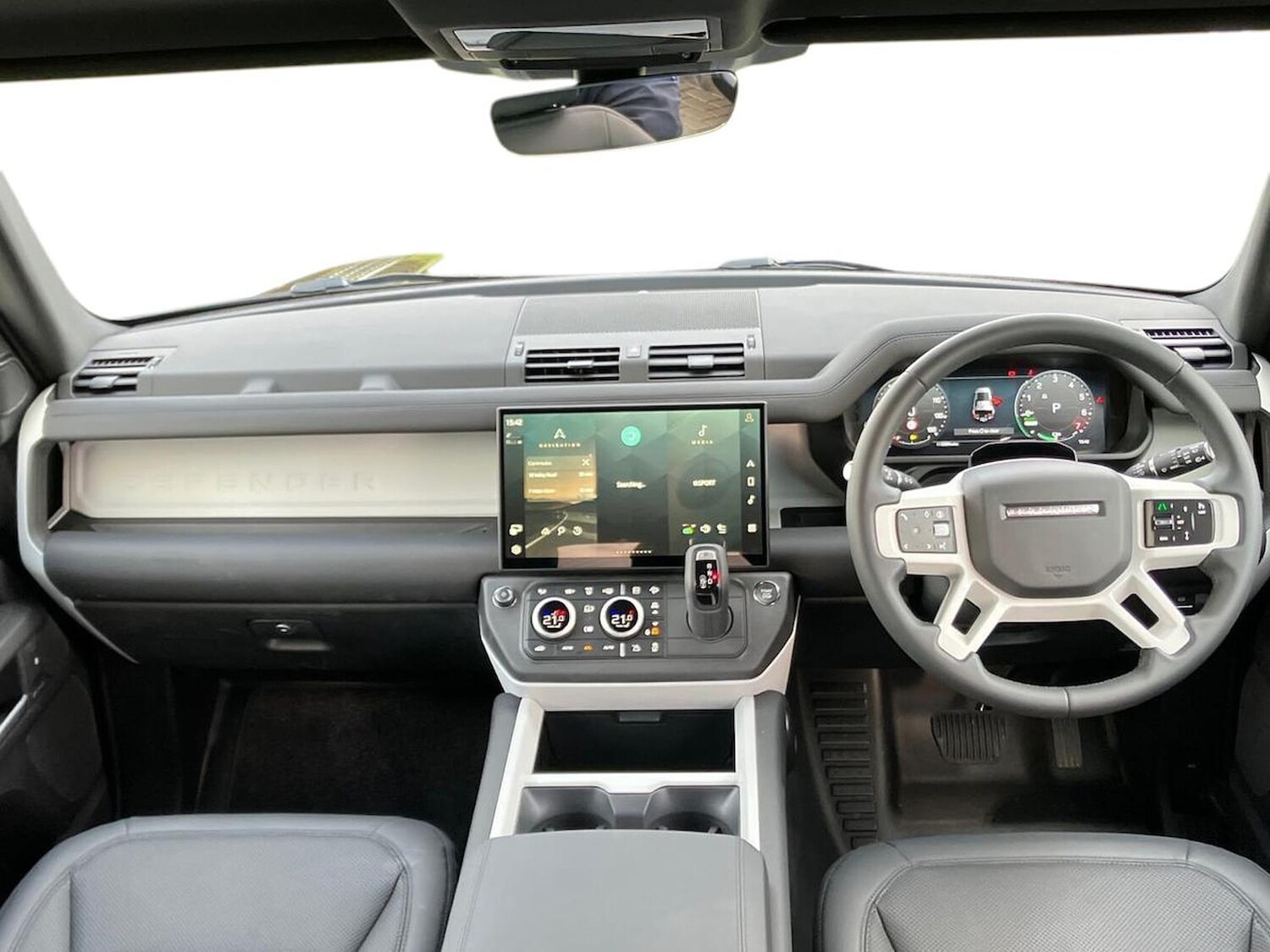 Used Land Rover Defender 2025 for sale - 78191600: Photo 11