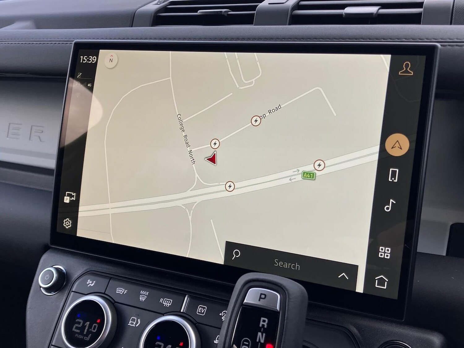 Used Land Rover Defender 2025 for sale - 78191600: Photo 13