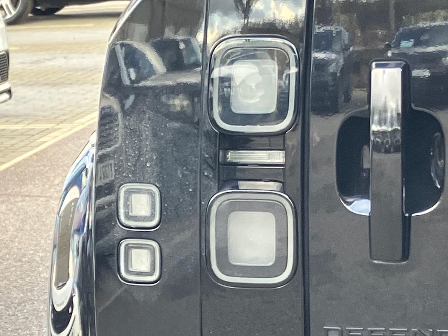 Used Land Rover Defender 2025 for sale - 78191600: Photo 28