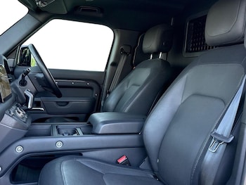 Used Land Rover Defender 2023 for sale - 76505005: Photo
