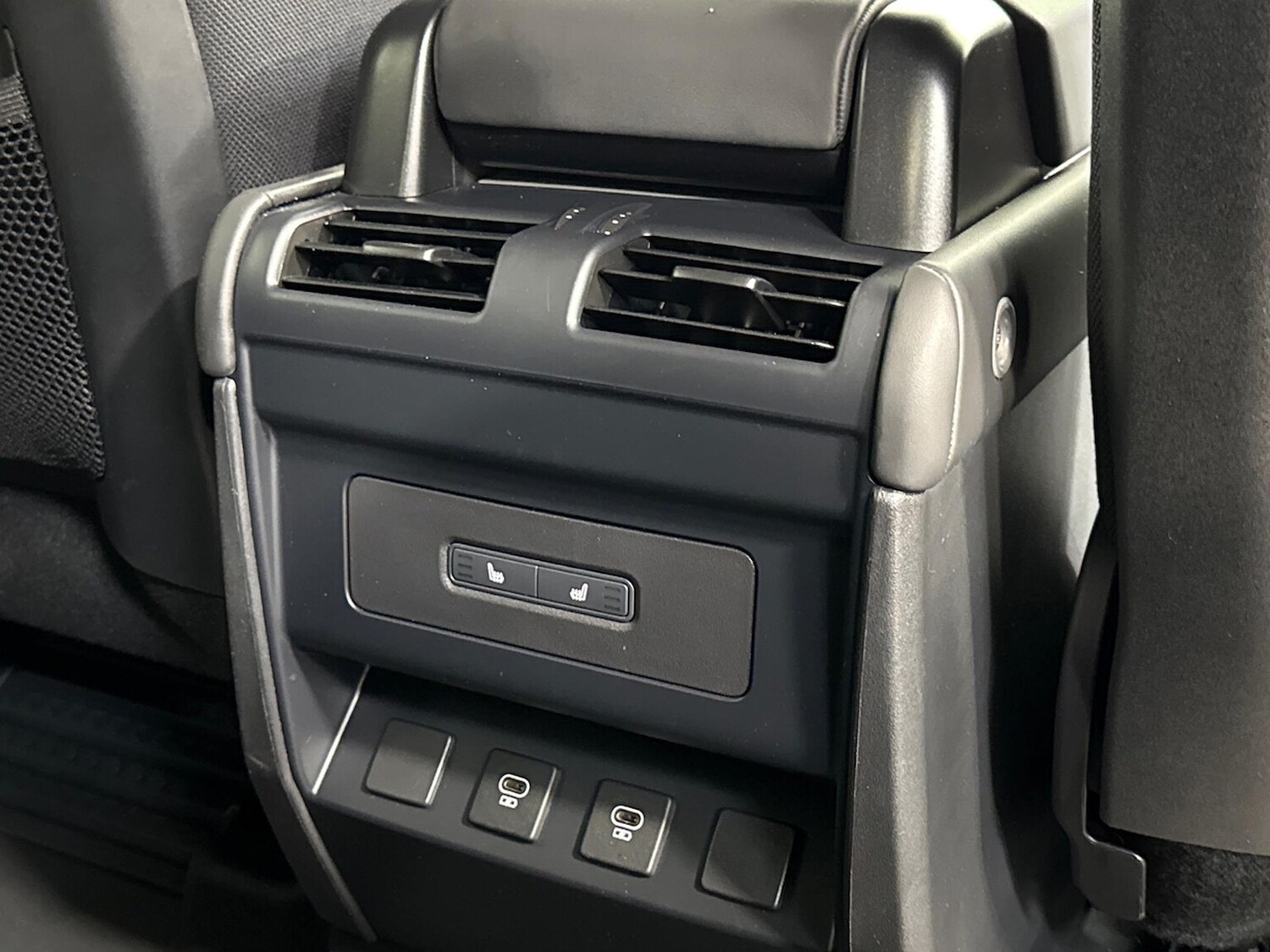 Used Land Rover Defender 2024 for sale - 78191748: Photo 20