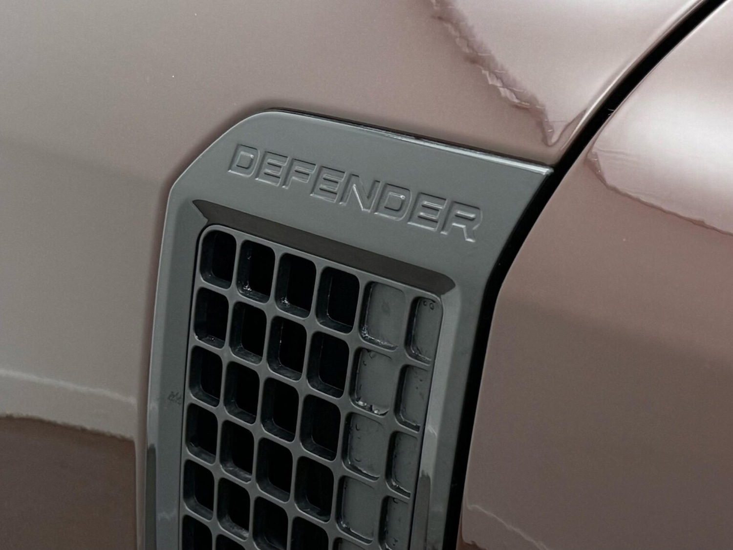 Used Land Rover Defender 2024 for sale - 78191748: Photo 22