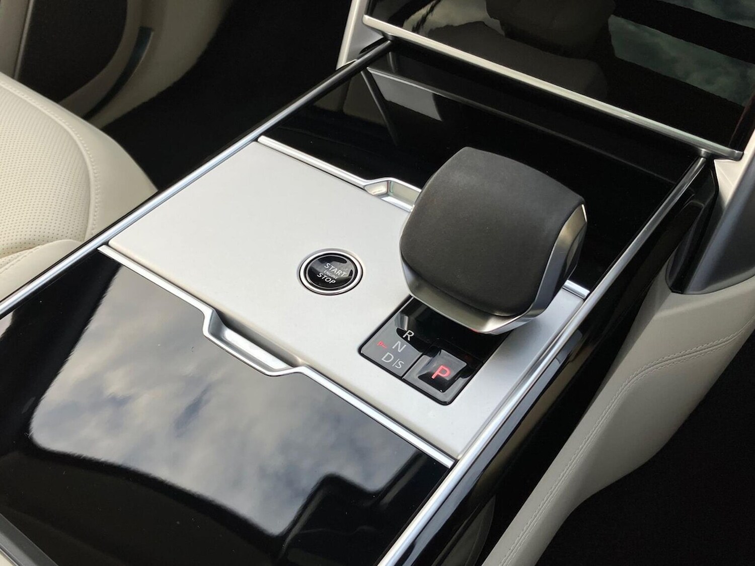 Used Land Rover Range Rover 2025 for sale - 77488128: Photo 13