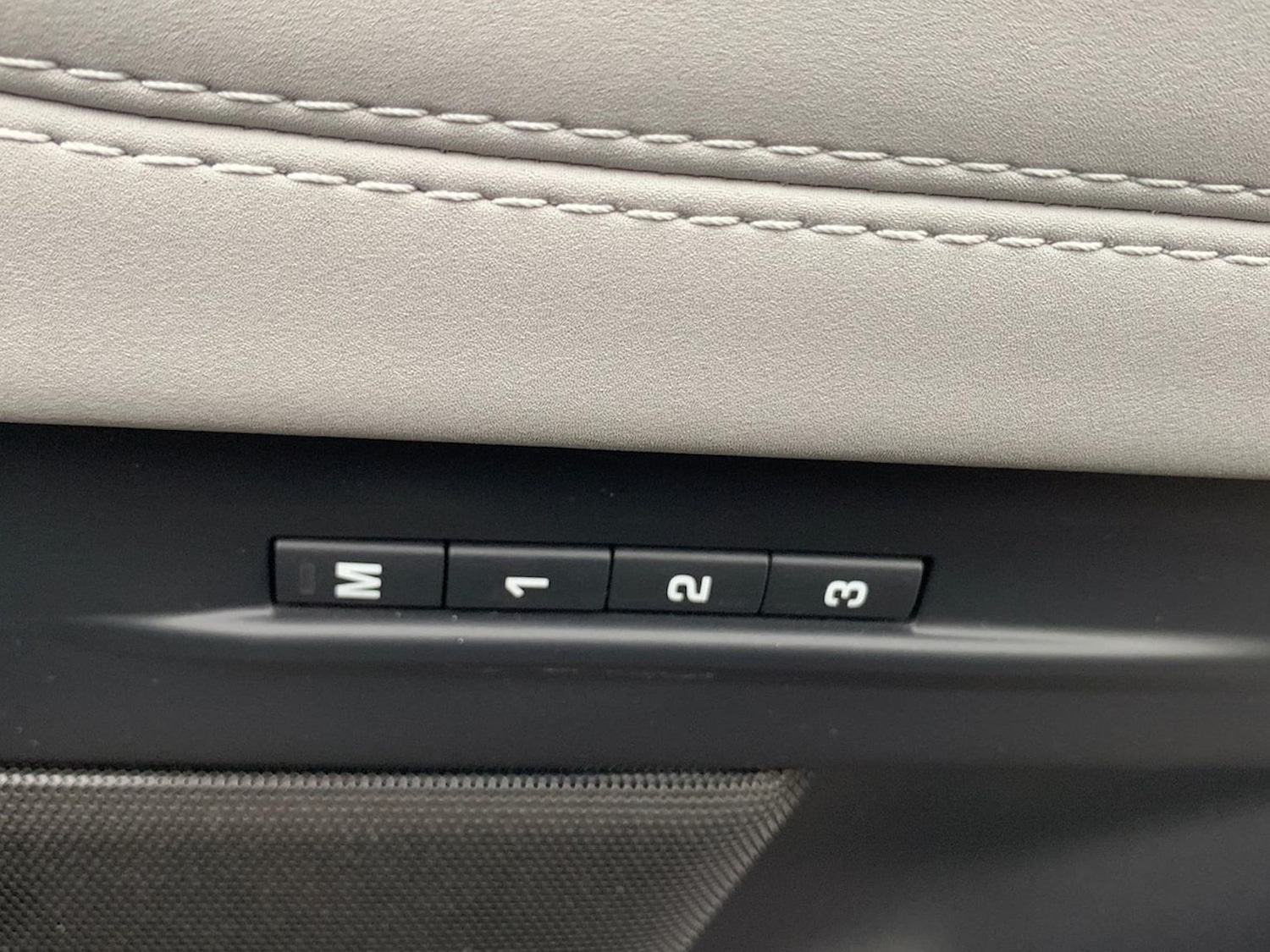 Used Land Rover Range Rover Evoque 2019 for sale - 76693423: Photo 36