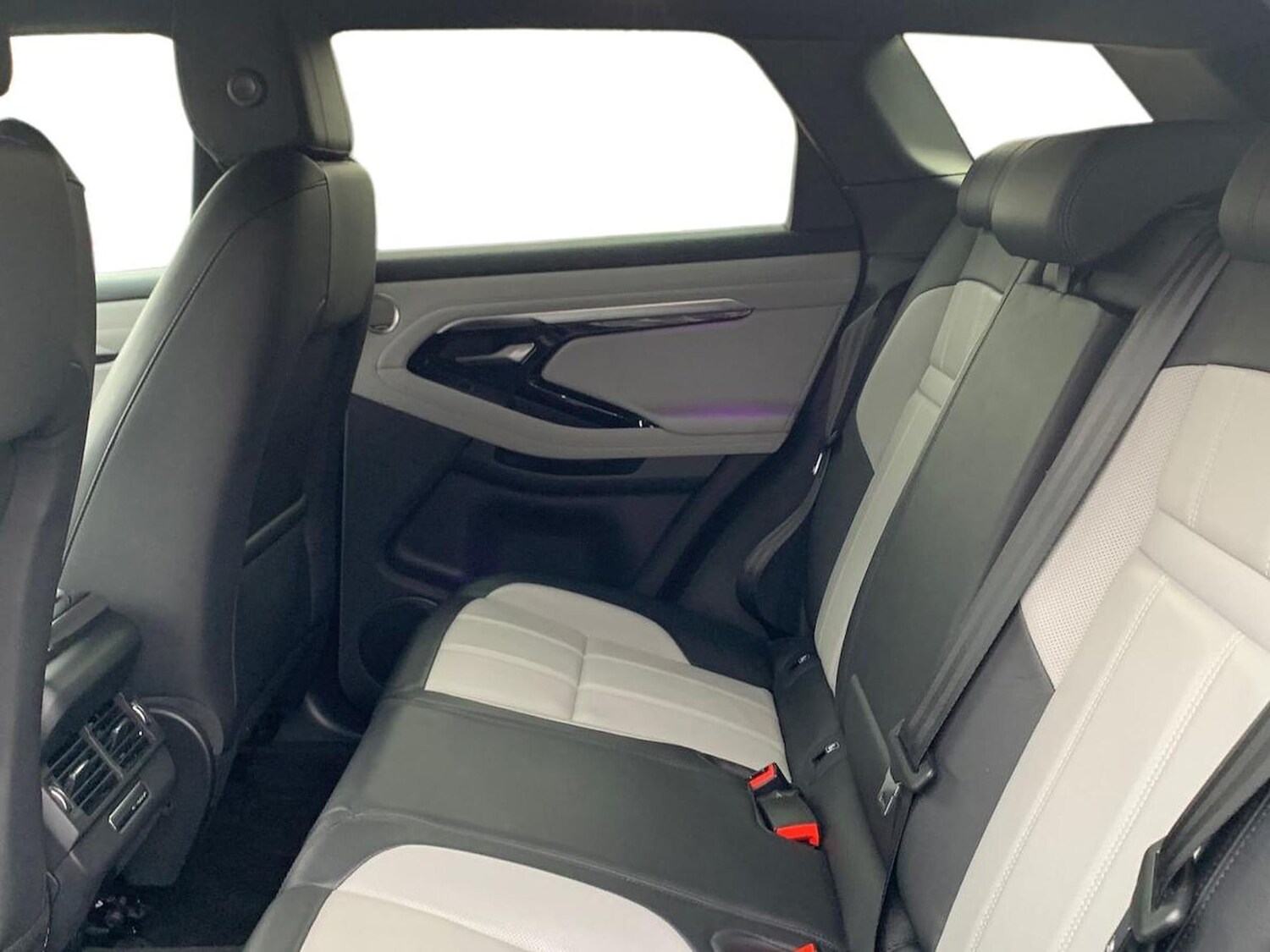 Used Land Rover Range Rover Evoque 2019 for sale - 76693423: Photo 4