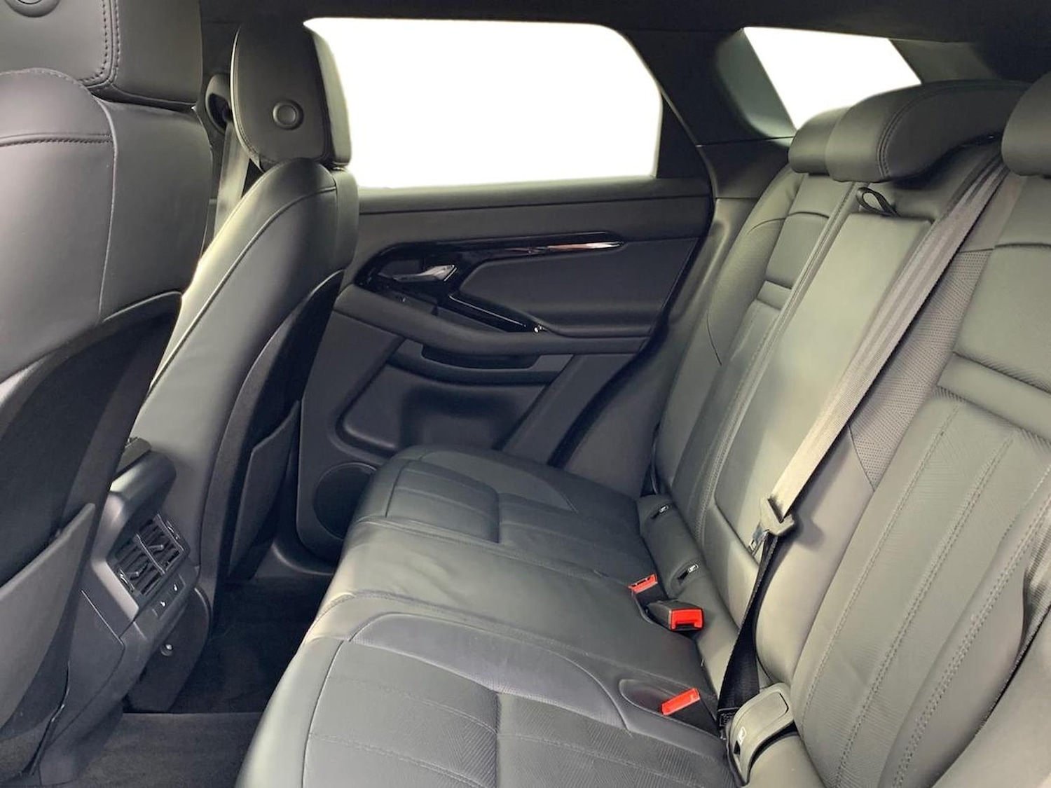 Used Land Rover Range Rover Evoque 2024 for sale - 76464684: Photo 4