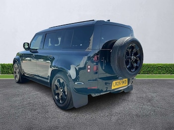 Used Land Rover Defender 2025 for sale - 79083235: Photo