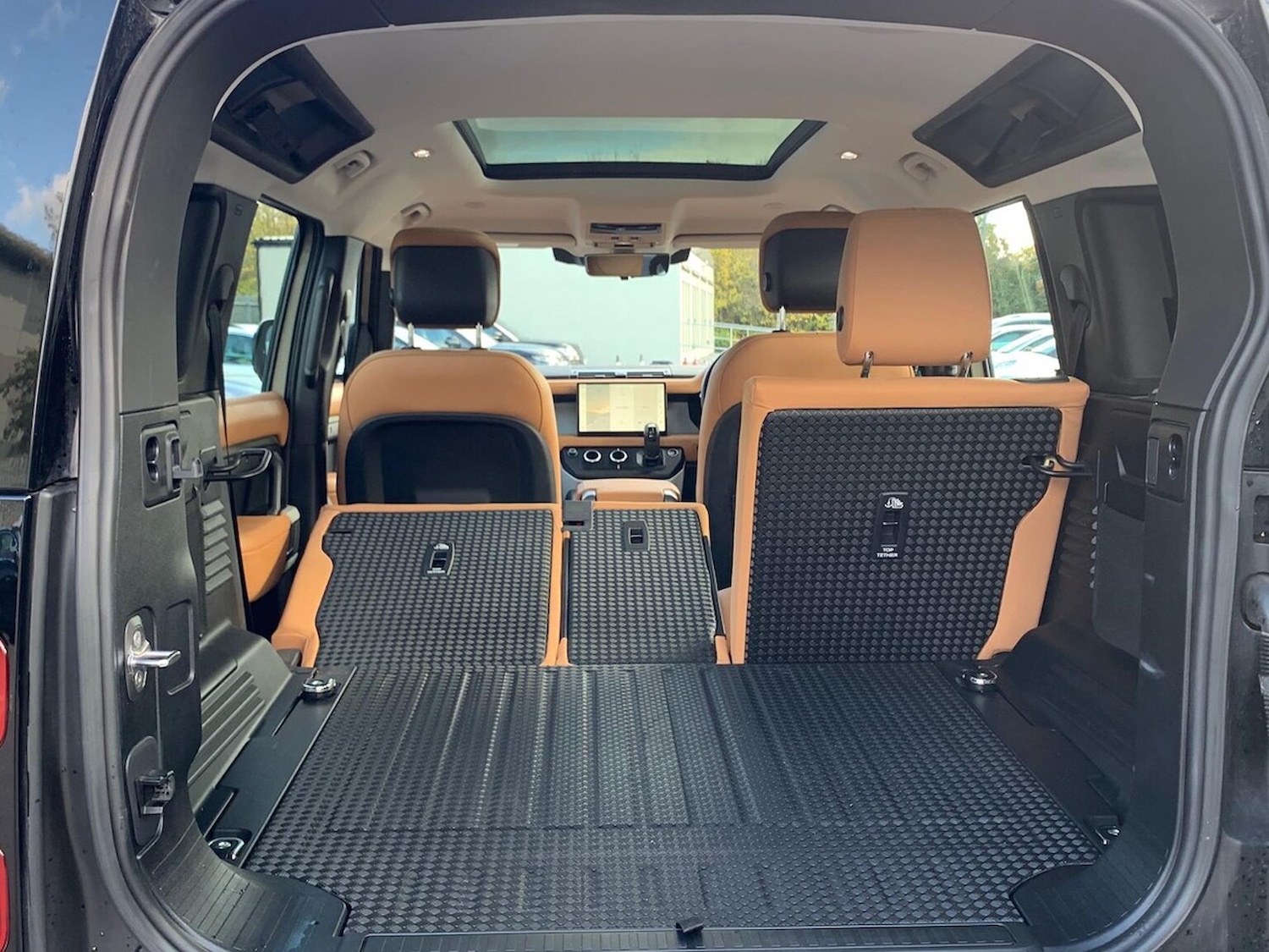 Used Land Rover Defender 2023 for sale - 76387193: Photo 35