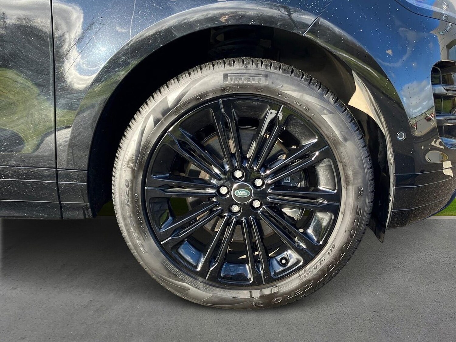 Used Land Rover Range Rover Evoque 2025 for sale - 78191572: Photo 10