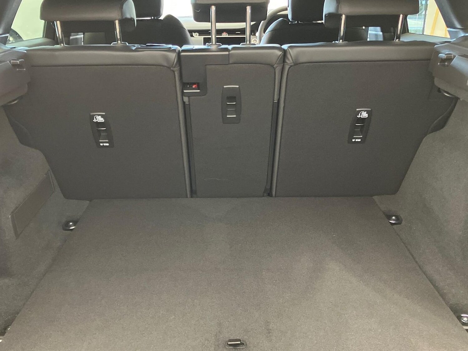 Used Land Rover Range Rover Evoque 2025 for sale - 78191572: Photo 12