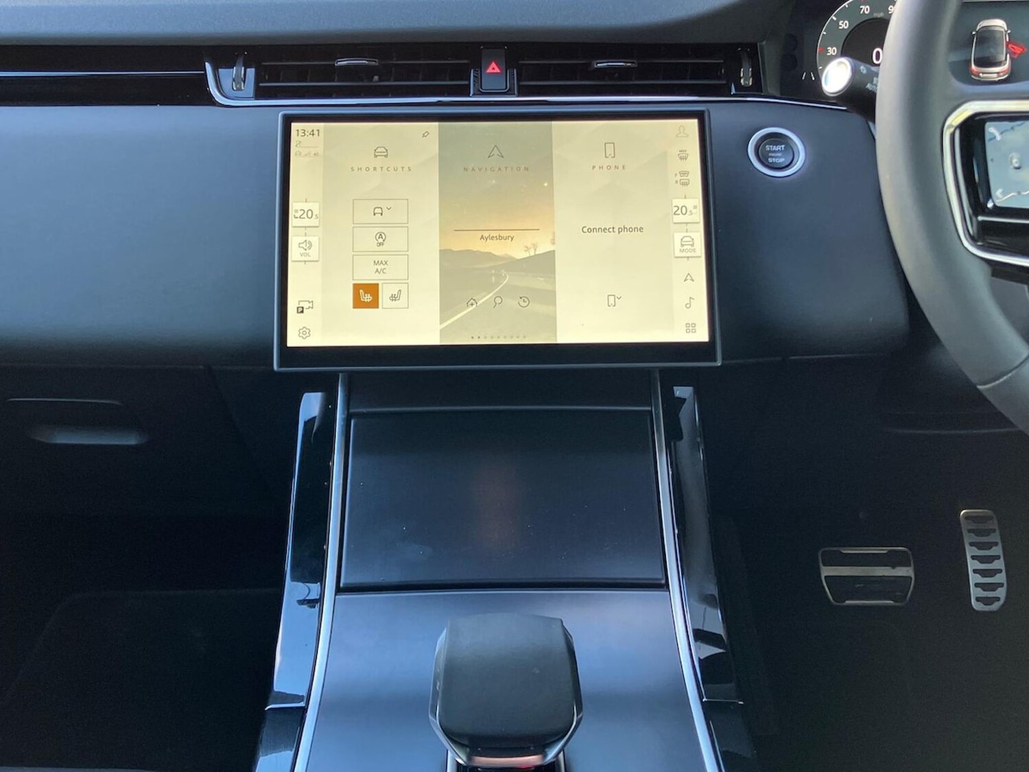 Used Land Rover Range Rover Evoque 2025 for sale - 78191572: Photo 16