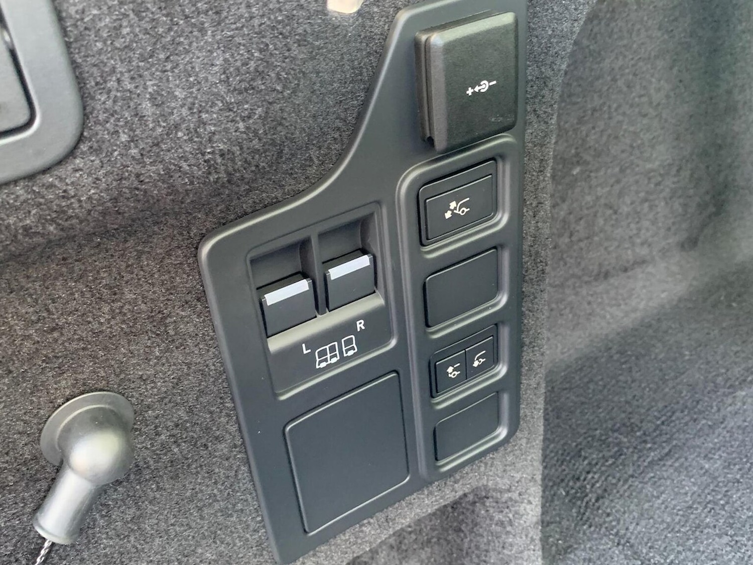 Used Land Rover Discovery 2025 for sale - 78191628: Photo 29