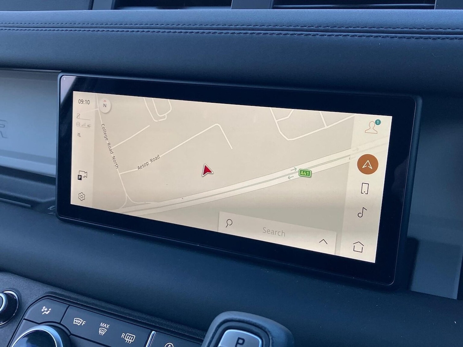 Used Land Rover Defender 2023 for sale - 77701357: Photo 11