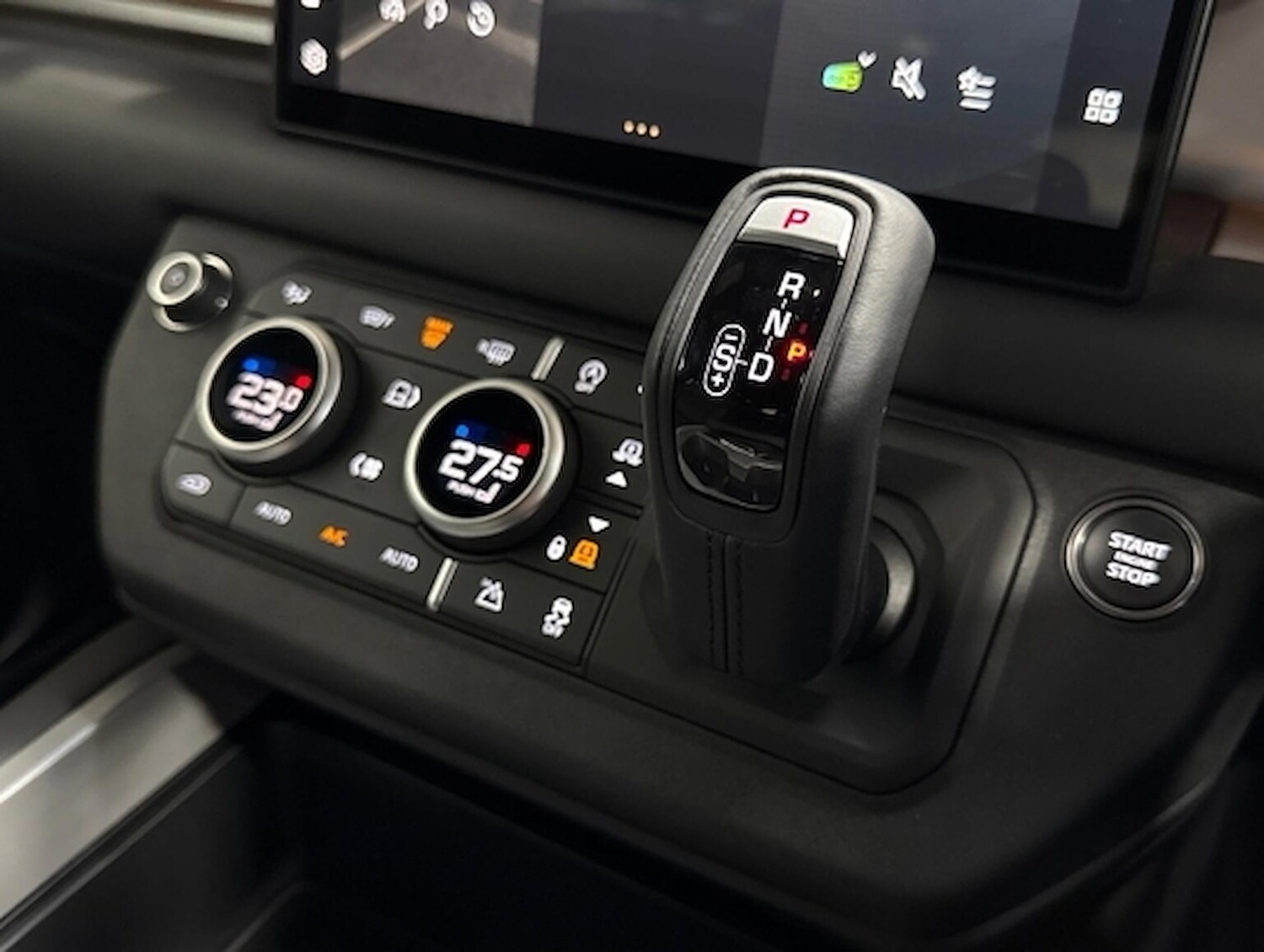 Used Land Rover Defender 2025 for sale - 78064447: Photo 13