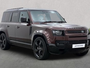 Used Land Rover Defender 2025 for sale - 78064447: Photo