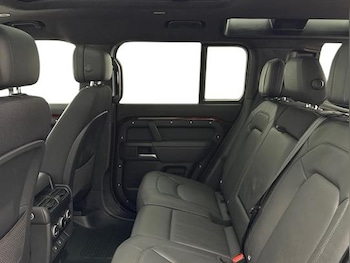 Used Land Rover Defender 2025 for sale - 78064447: Photo