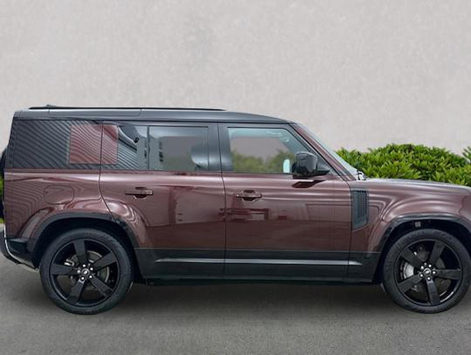 Used Land Rover Defender 2025 for sale - 78064447: Photo 5