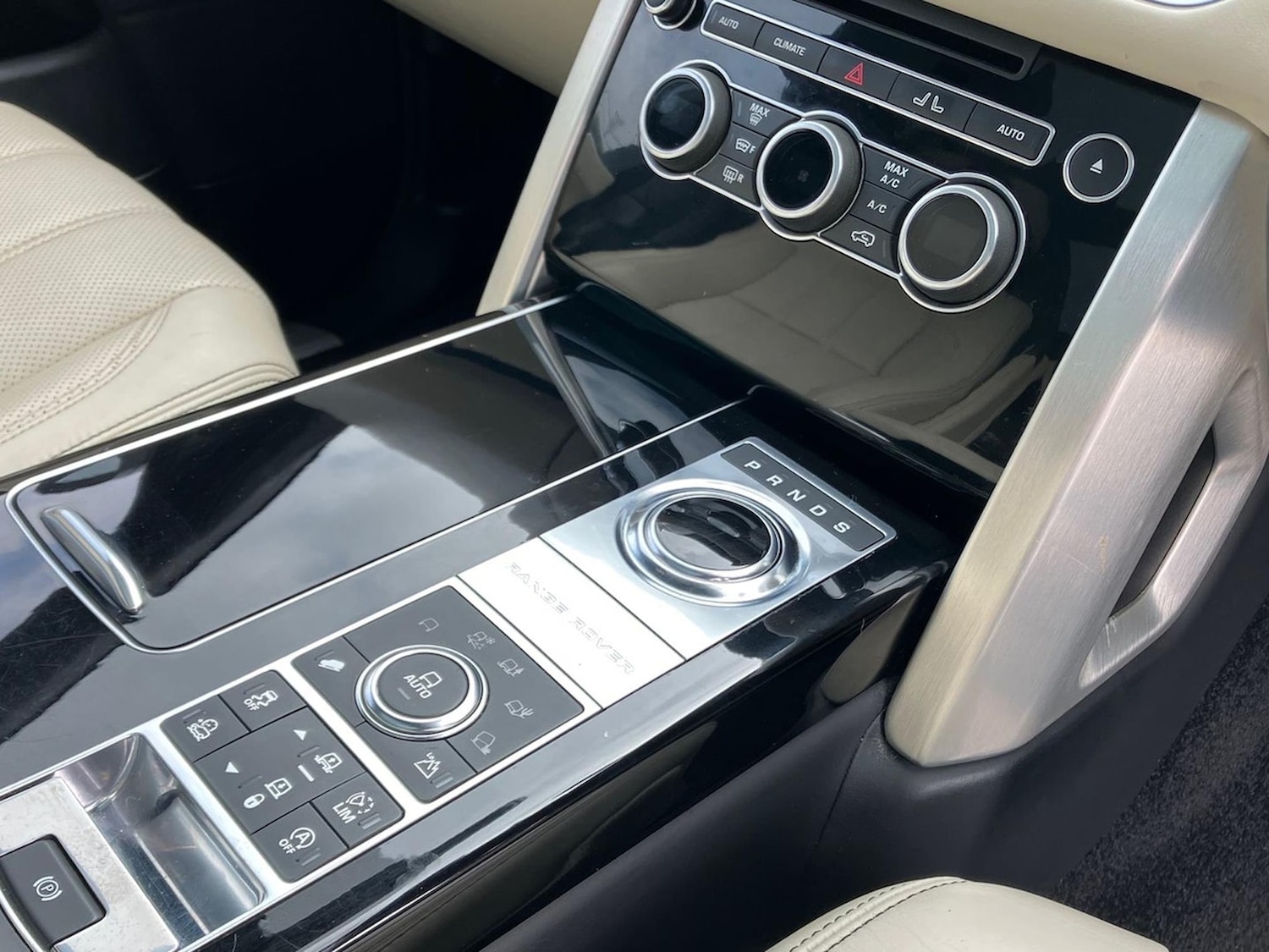 Used Land Rover Range Rover 2018 for sale - 78131838: Photo 15